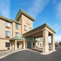 Exterior of Country Inn & Suites by Radisson Madison West Wi