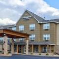 Exterior of Country Inn & Suites by Radisson, Moline Airport