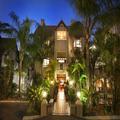 Exterior of Court Classique Suite Hotel