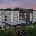 Exterior of Courtyard Philadelphia Bensalem