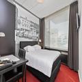 Photo of Crown Inn Hotel Eindhoven