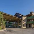 Exterior of Days Inn By Wyndham Pigeon Forge South