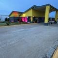 Exterior of Days Inn Emporia