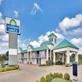 Exterior of Days Inn & Suites by Wyndham Bentonville