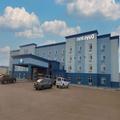 Exterior of Days Inn & Suites by Wyndham Fort Saskatchewan