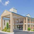Photo of Days Inn & Suites by Wyndham Pine Bluff