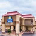 Photo of Days Inn & Suites by Wyndham Warner Robins Near Robins AFB