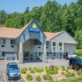 Exterior of Days Inn by Wyndham Ashland