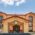 Image of Days Inn by Wyndham Birmingham/West