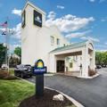 Image of Days Inn by Wyndham Blue Springs