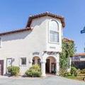 Image of Days Inn by Wyndham Castaic Six Flags Magic Mountain