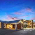 Exterior of Days Inn by Wyndham Frederick