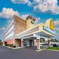 Exterior of Days Inn by Wyndham Livonia/Canton/Detroit