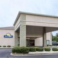Exterior of Days Inn by Wyndham Lugoff