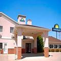 Exterior of Days Inn by Wyndham Ottumwa