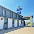 Exterior of Days Inn by Wyndham Salina I-70