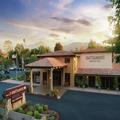 Image of Doubletree by Hilton Claremont