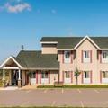 Exterior of Econo Lodge