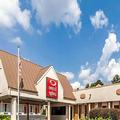 Exterior of Econo Lodge