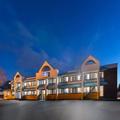 Exterior of Econo Lodge Boston Malden