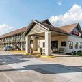 Image of Econo Lodge Inn & Suites Branson Shepherd of the Hills Expy