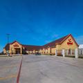 Image of Econo Lodge Inn & Suites Bridgeport