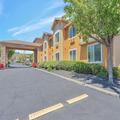 Photo of Econo Lodge Inn & Suites University