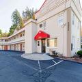 Exterior of Econo Lodge West Springfield Hwy 5