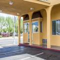 Exterior of Econo Lodge near the University of Arizona