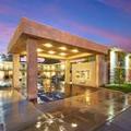 Exterior of Eden Roc Inn & Suites