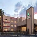 Image of Embassy Suites by Hilton Phoenix Tempe