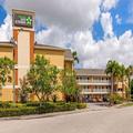 Exterior of Extended Stay America Suites Ft Lauderdale Cyp Crk Andrews A