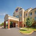 Exterior of Fairfield Inn & Suites by Marriott Detroit Metro Airport Romulus