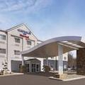 Exterior of Fairfield Inn Warren Niles