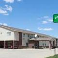 Exterior of Forest City Inn