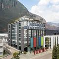 Exterior of Four Points by Sheraton Bolzano