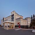 Exterior of Four Points by Sheraton Vaughan