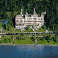 Exterior of Grand Hotel Des Iles Borromees
