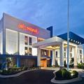 Exterior of Hampton Inn Anderson