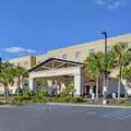 Exterior of Hampton Inn Charleston Daniel Island
