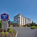 Exterior of Hampton Inn Coventry - Warwick Area