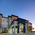 Exterior of Hampton Inn Deming