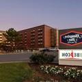 Exterior of Hampton Inn Frederick