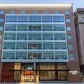 Exterior of Hampton Inn Oakland Downtown City Center