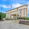 Exterior of Hampton Inn Princeton