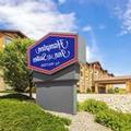 Exterior of Hampton Inn & Suites Douglas