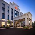 Exterior of Hampton Inn & Suites Manteca