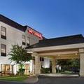 Exterior of Hampton Inn Tracy