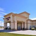 Exterior of Hampton Inn Van Horn
