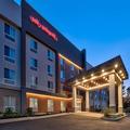 Exterior of Hampton Inn Waterbury